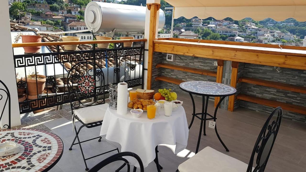 Vila Darla Bed and Breakfast Berat Esterno foto