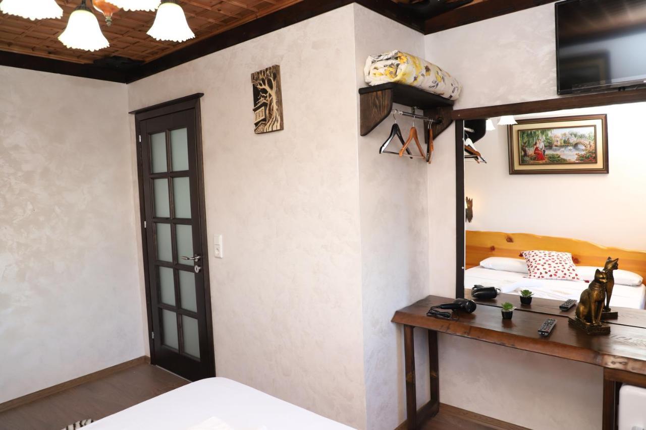 Vila Darla Bed and Breakfast Berat Esterno foto