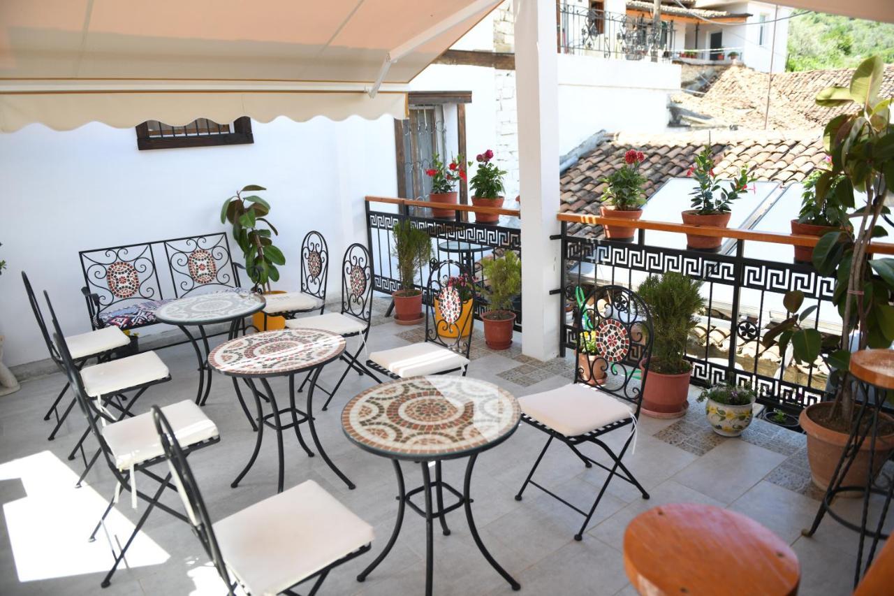 Vila Darla Bed and Breakfast Berat Esterno foto