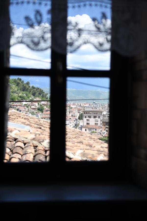 Vila Darla Berat Esterno foto
