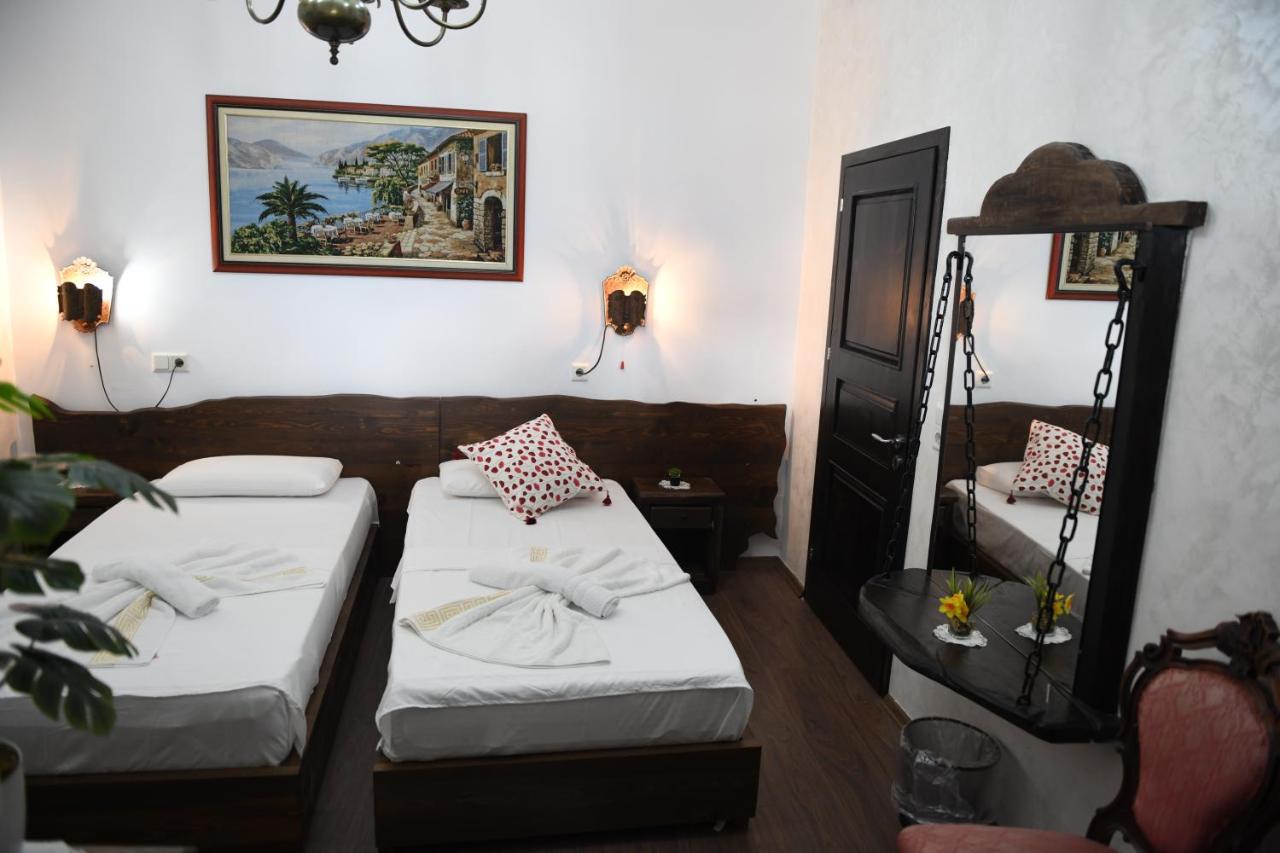 Vila Darla Bed and Breakfast Berat Esterno foto