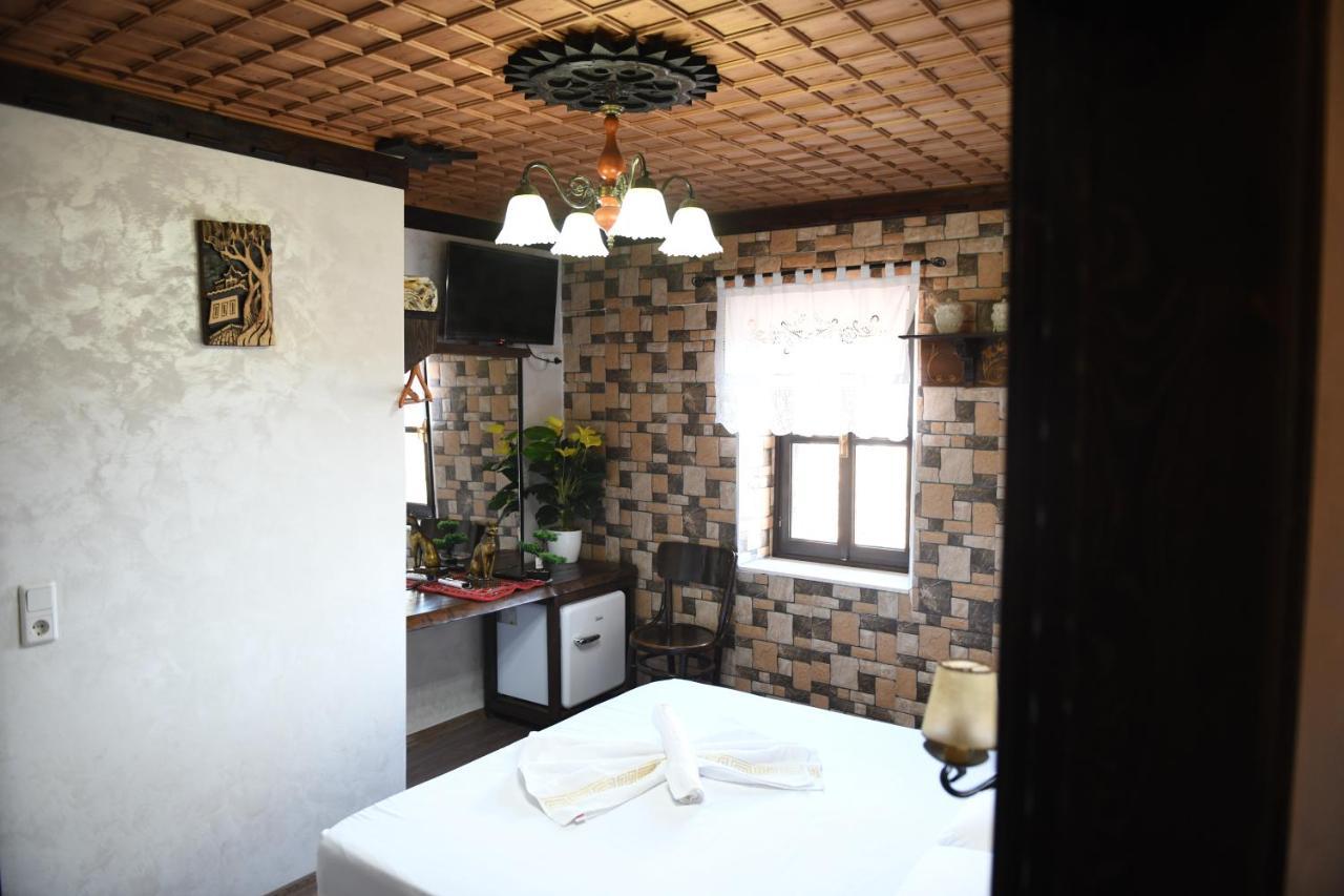 Vila Darla Bed and Breakfast Berat Esterno foto