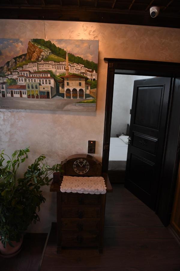 Vila Darla Bed and Breakfast Berat Esterno foto