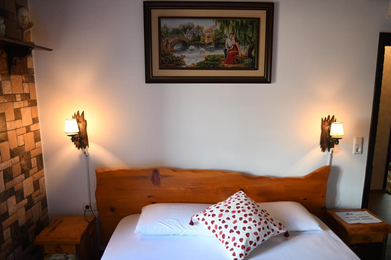 Vila Darla Bed and Breakfast Berat Esterno foto