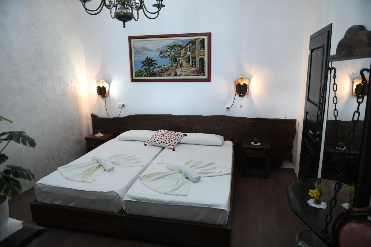 Vila Darla Bed and Breakfast Berat Esterno foto